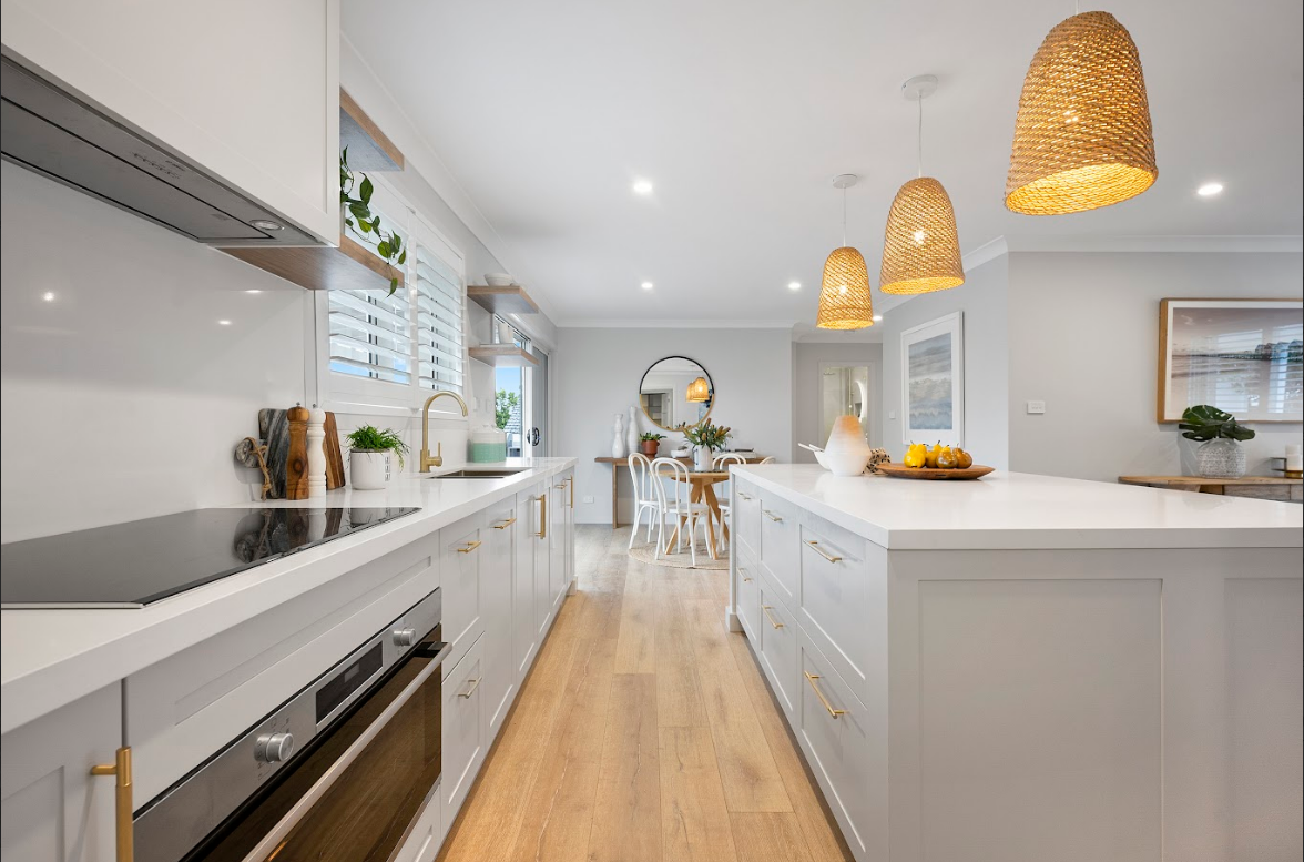 DREAM KITCHEN. LUXURY BATHROOM.GUARANTEED.